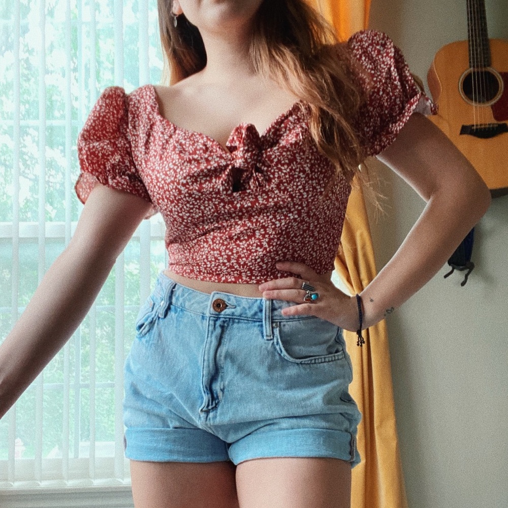 Light wash high waisted shorts